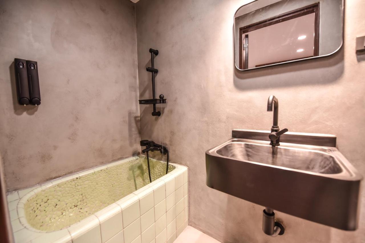 Eryang Homestay Tainan Dış mekan fotoğraf